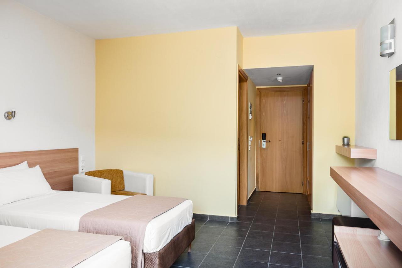 Gefiri Plakas Hotel, Tzoumerka Extérieur photo