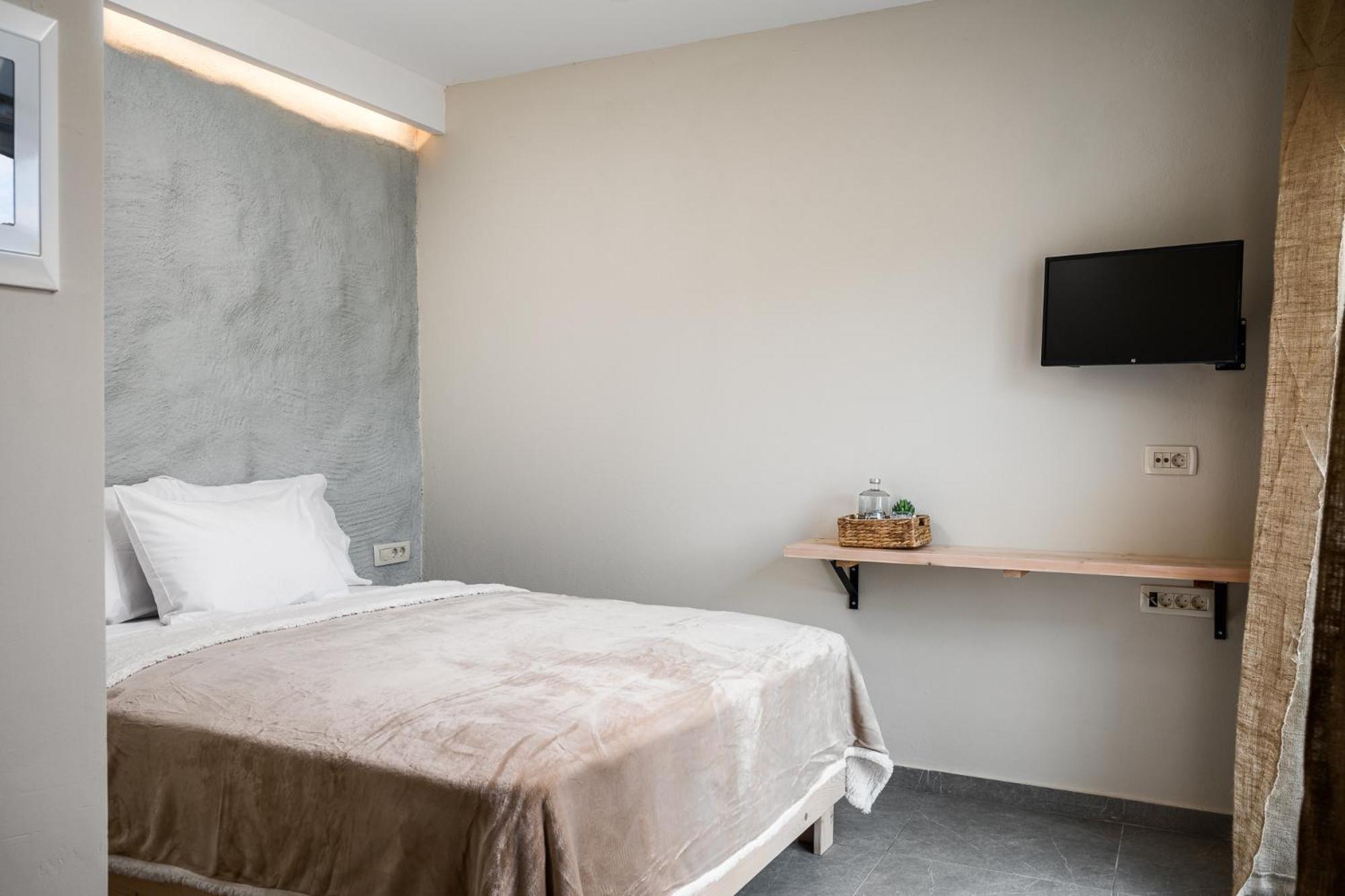Gefiri Plakas Hotel, Tzoumerka Extérieur photo