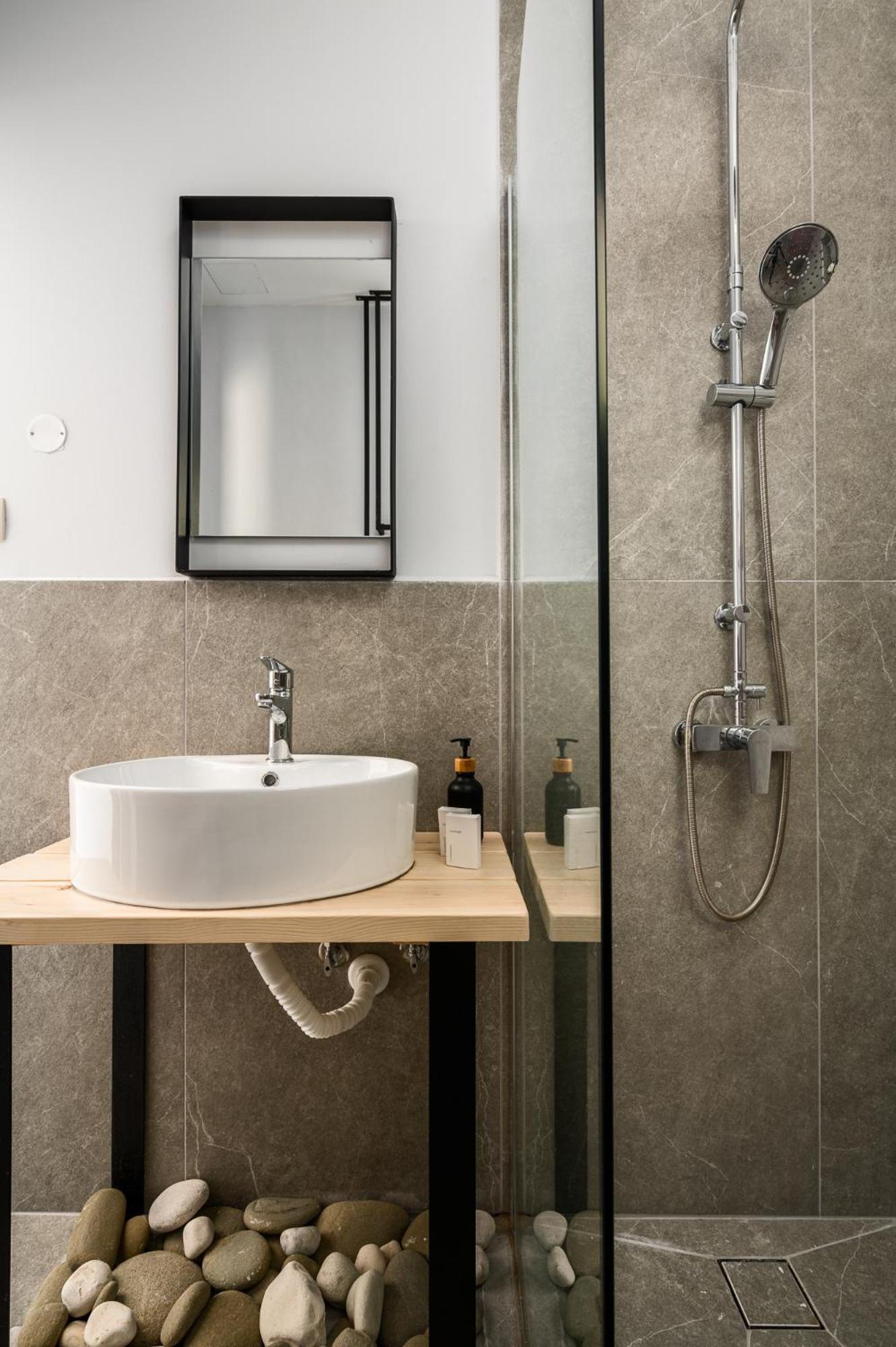 Gefiri Plakas Hotel, Tzoumerka Extérieur photo